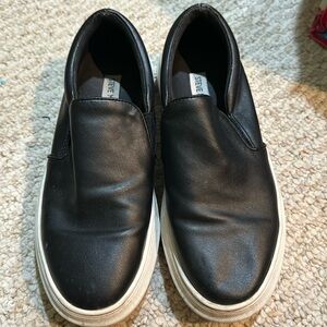 Steve Madden slip on sneakers
